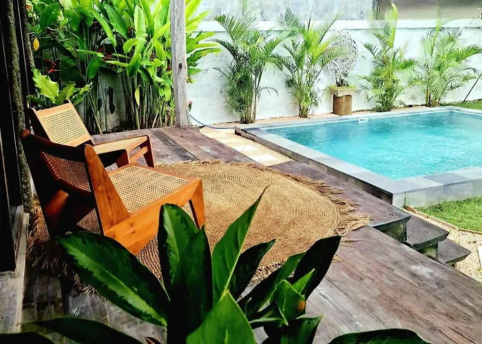 Rumah Kayu Sari Mengwi