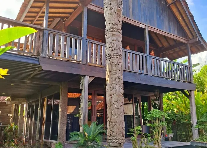 Rumah Kayu Sari 4* Mengwi