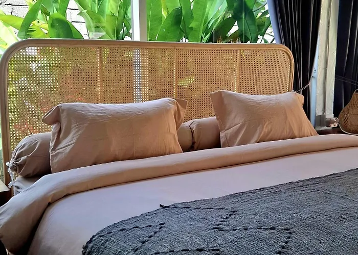ホテル Rumah Kayu Sari Mengwi