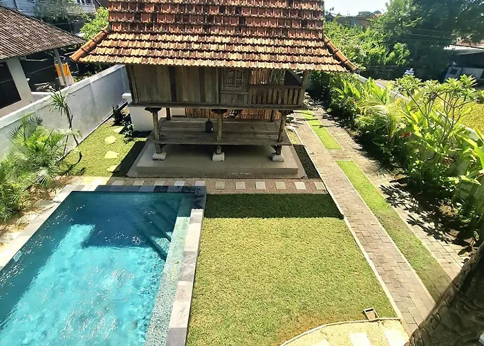 Rumah Kayu Sari 4* Mengwi